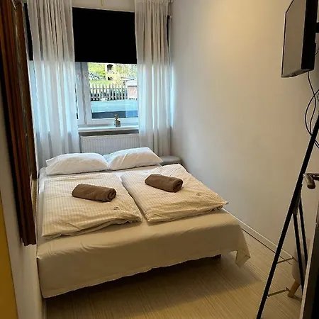 Jagoda Alojamento de Acomodação e Pequeno-almoço Miedzyzdroje