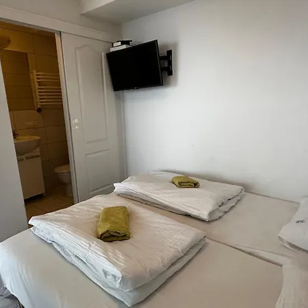 Jagoda Alojamento de Acomodação e Pequeno-almoço Miedzyzdroje